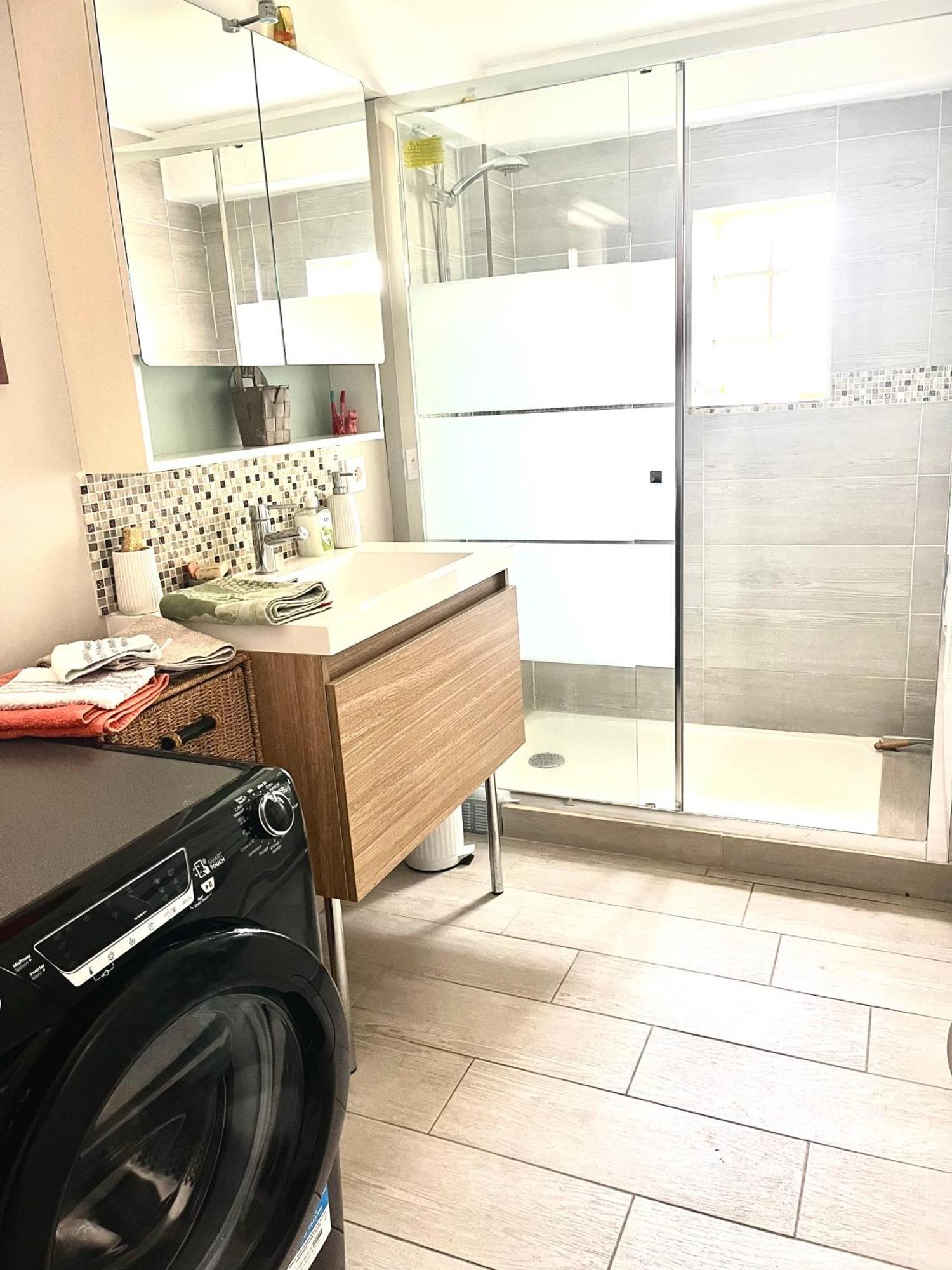 Appartement Cosy Saint-Hilaire-de-Brethmas Esterno foto